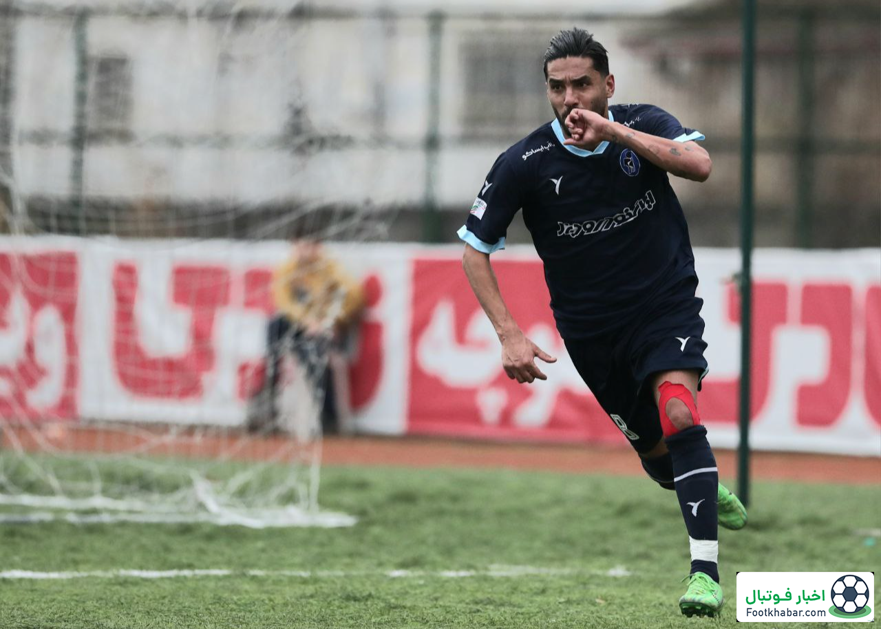 بازگشت رویایی مهاجم سرشناس در لیگ یک(عکس)