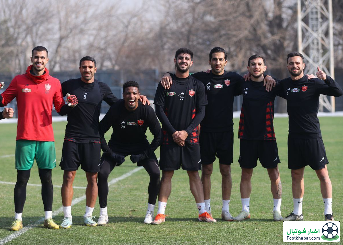 پرسپولیس تیم دوم تشکیل میدهد