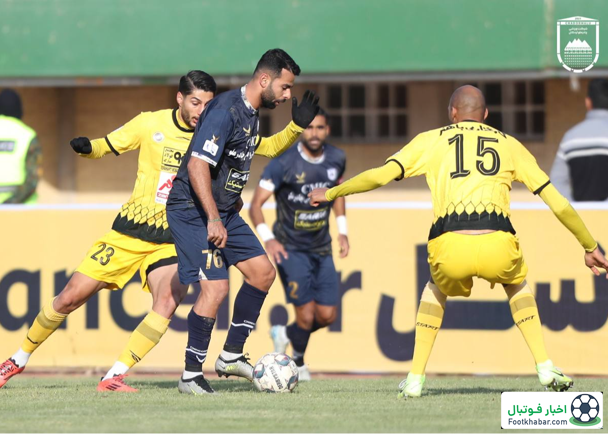 گزارش زنده: چادرملو 0 – سپاهان 0