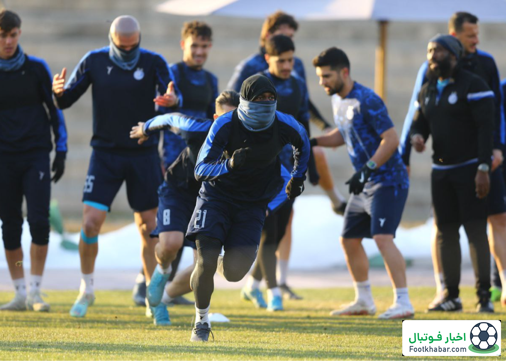 دو خارجی استقلال هنوز به ایران برنگشتند!