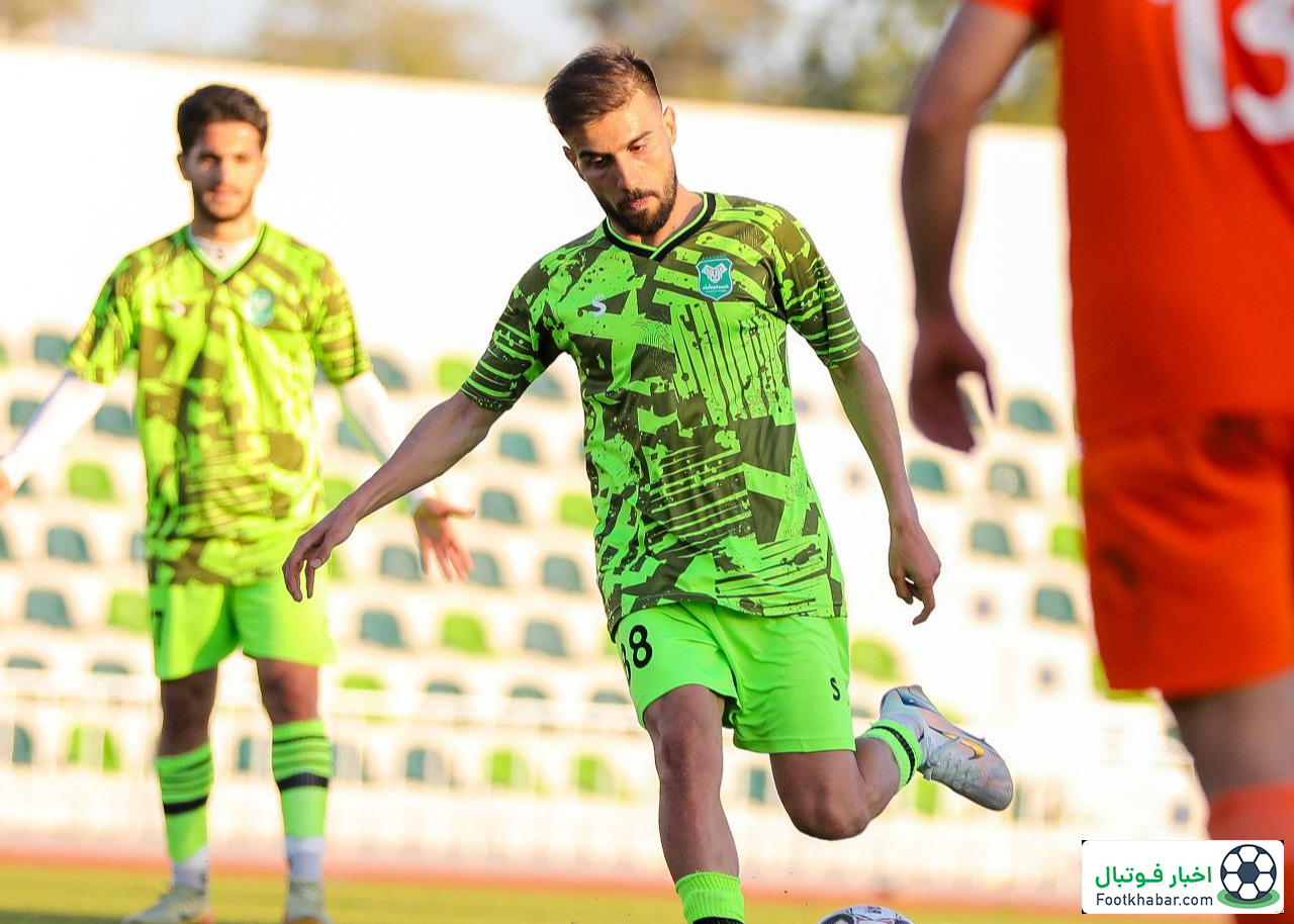 هافبک مورد نظر پرسپولیس در جزیره