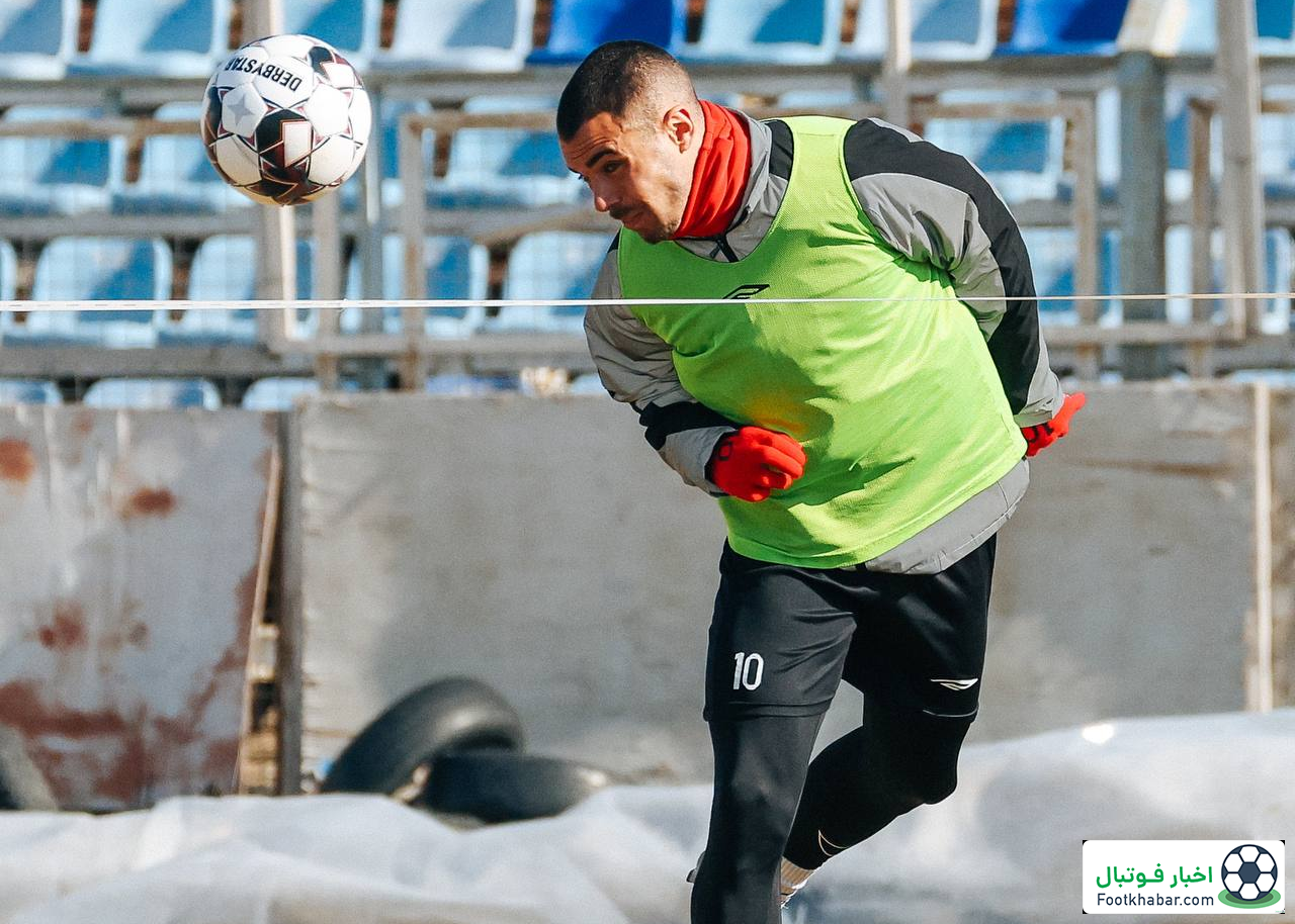 تراکتور در انتظار تمدید دو ستاره