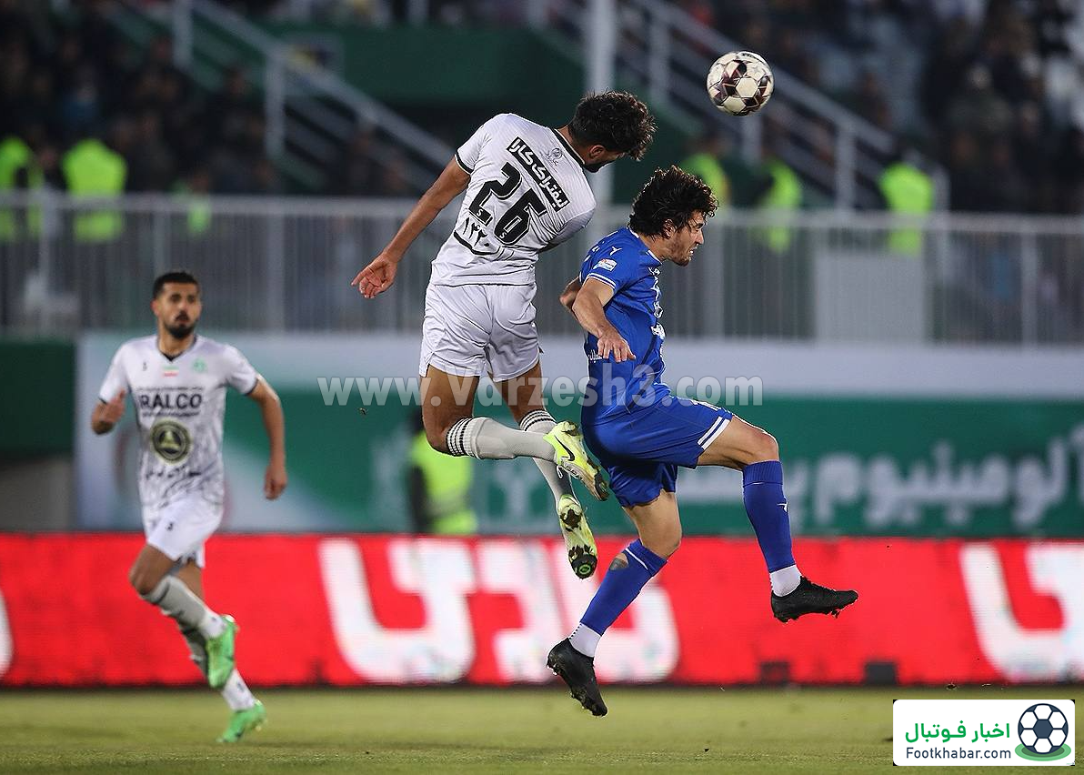 نوروزی با دست شکسته تمرین میکند (عکس)