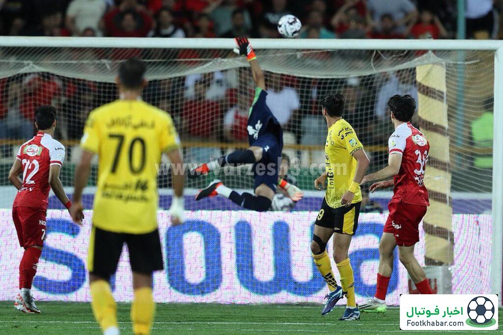 برتری سپاهان مقابل پرسپولیس در زمین ثالث