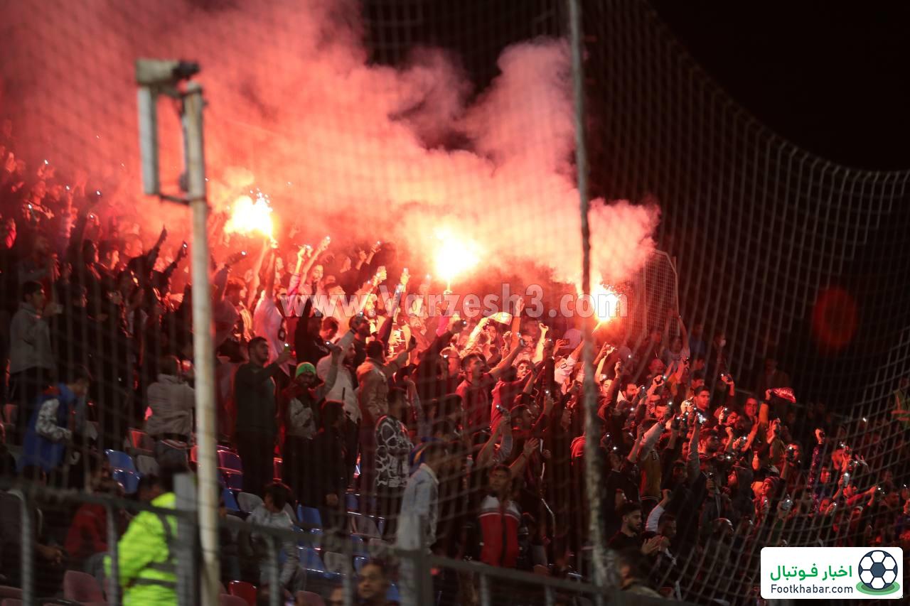 آزادی سه زندانی توسط هواداران نساجی