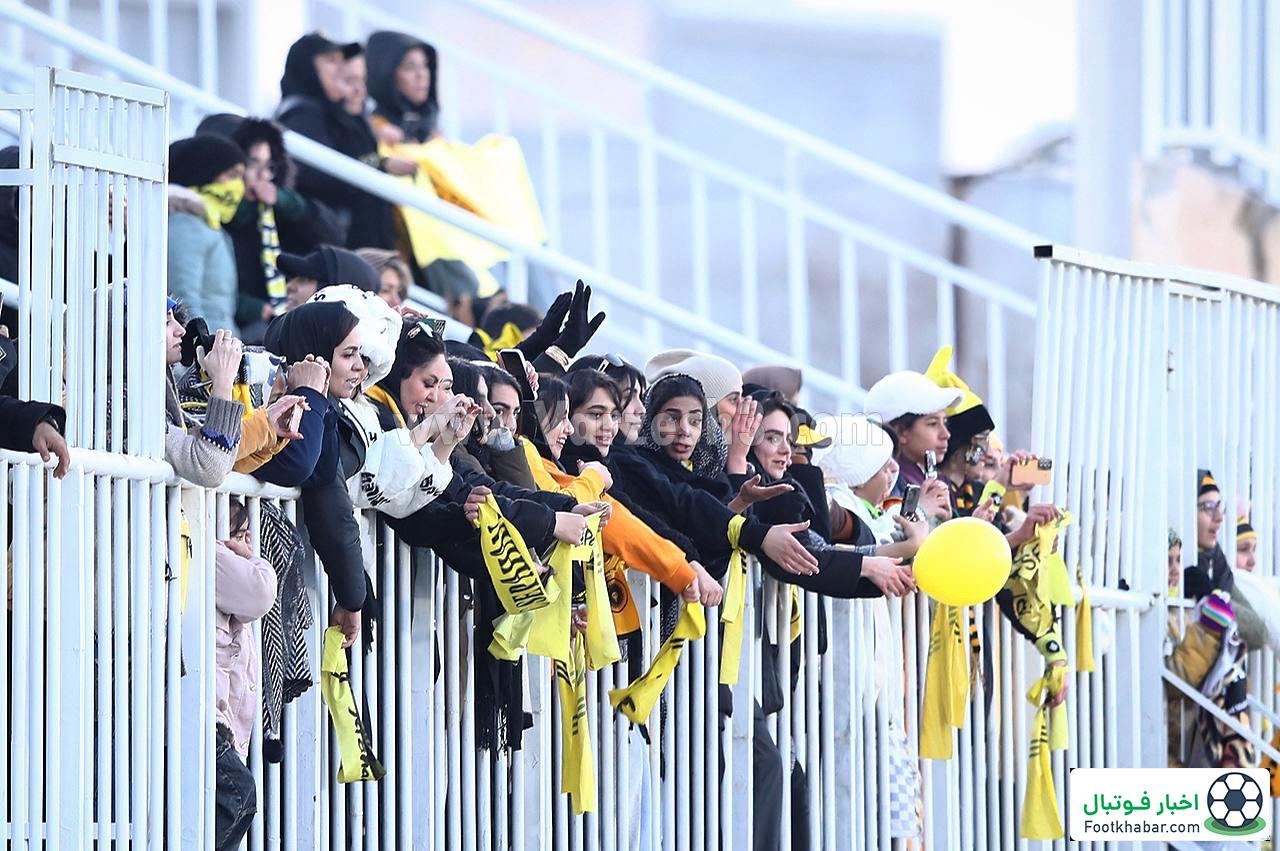 هدیه برای دختران سپاهان: لباس جواد (عکس)