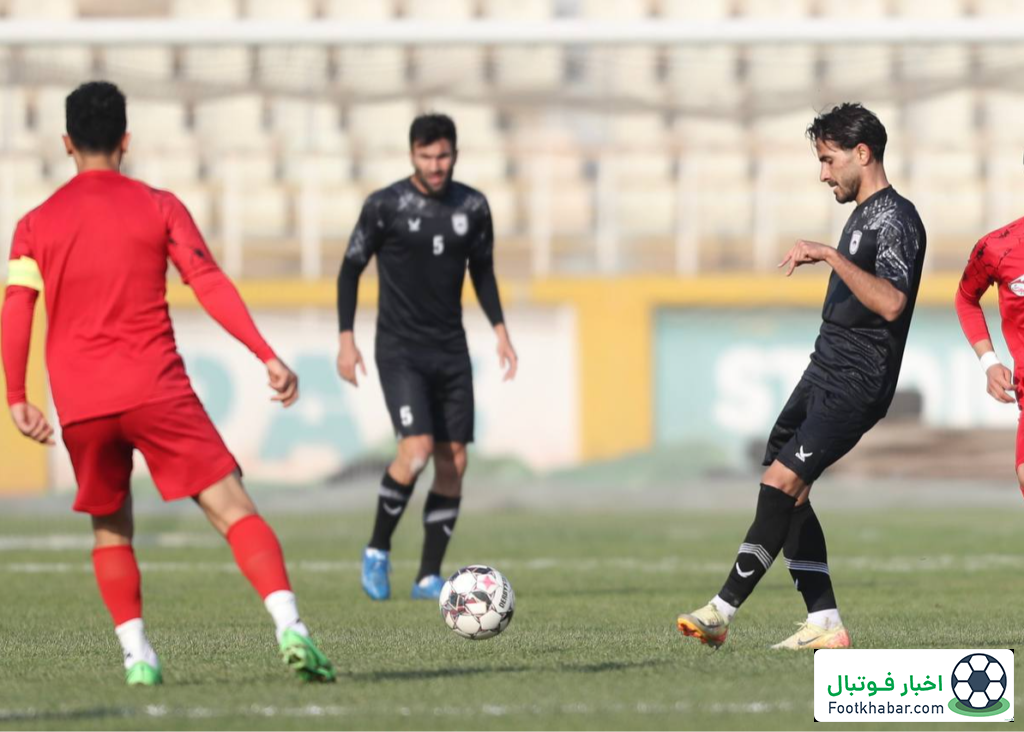 کاپیتان پرسپولیس به زمین مسابقه برگشت