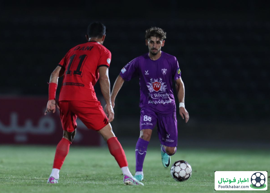 اعتراض هوادار: تیم داوری بازی تراکتور را عوض کنید!