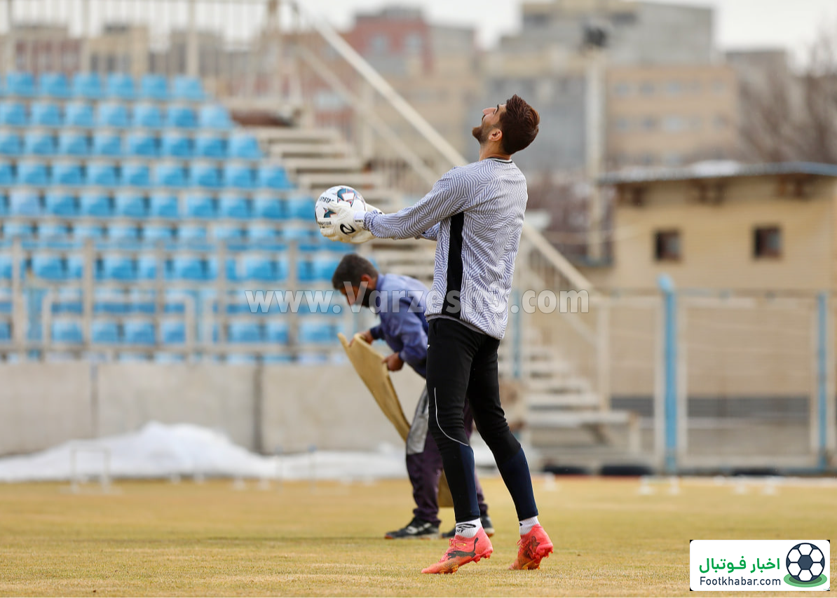 بیرانوند میخواست پهپاد را بزند (عکس)