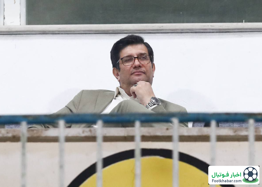 پست عوض می‌کند، اما استقلال را ترک نمی‌کند