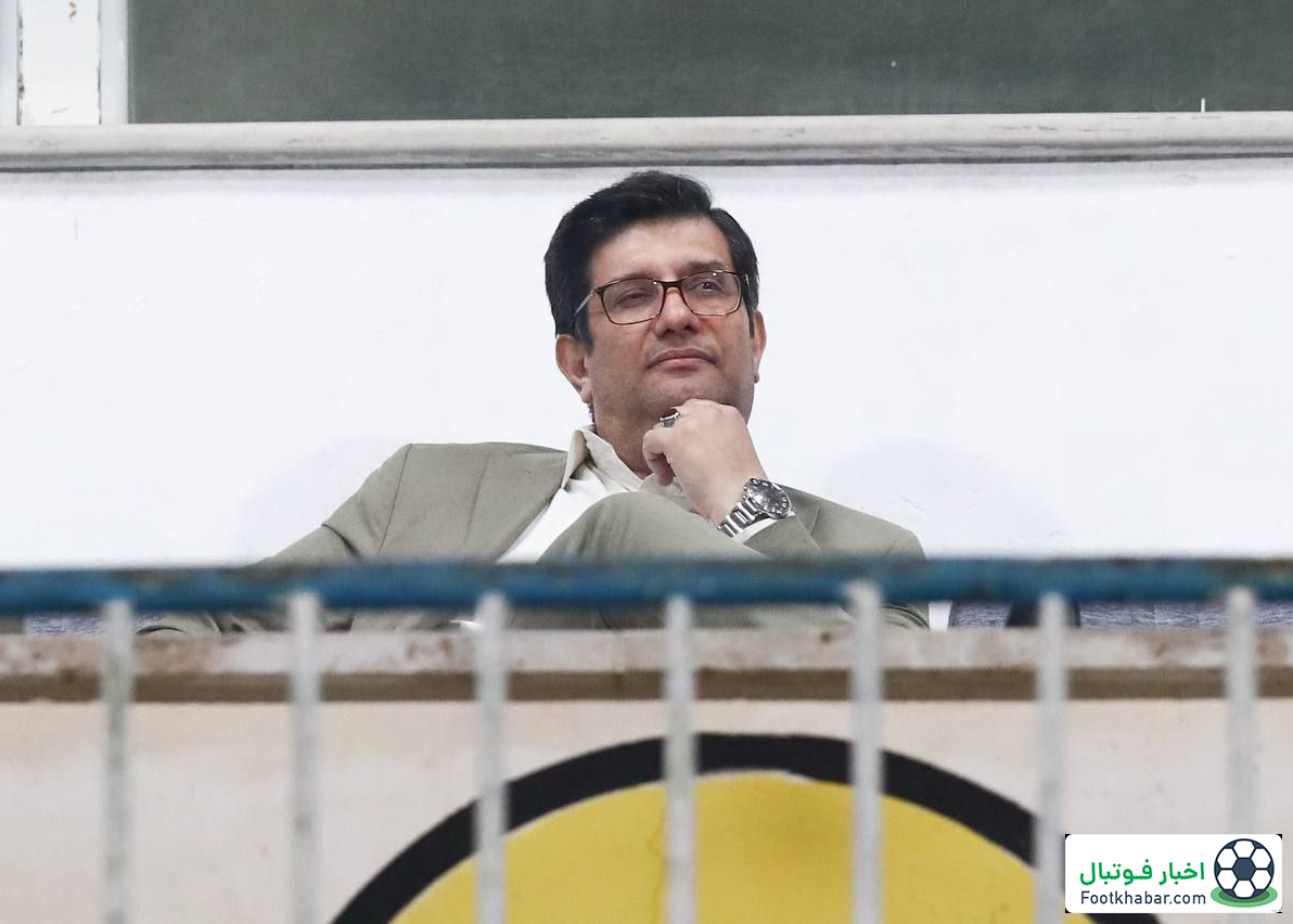 پست عوض می‌کند، اما استقلال را ترک نمی‌کند