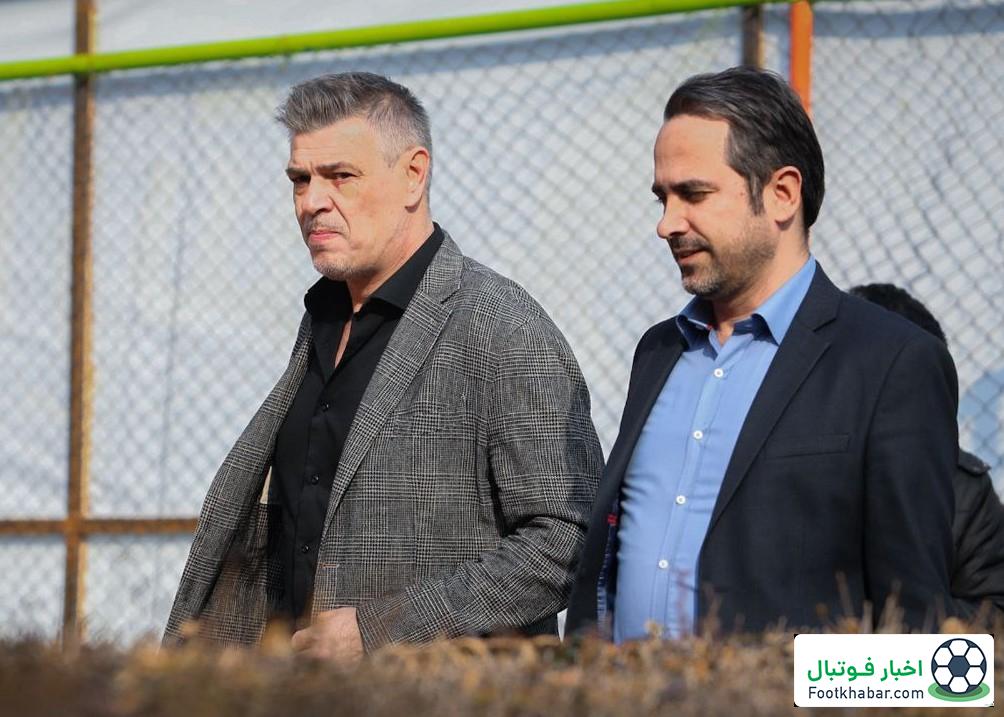 دیدار ستاره سابق استون ویلا با بازیکنان نساجی (عکس)