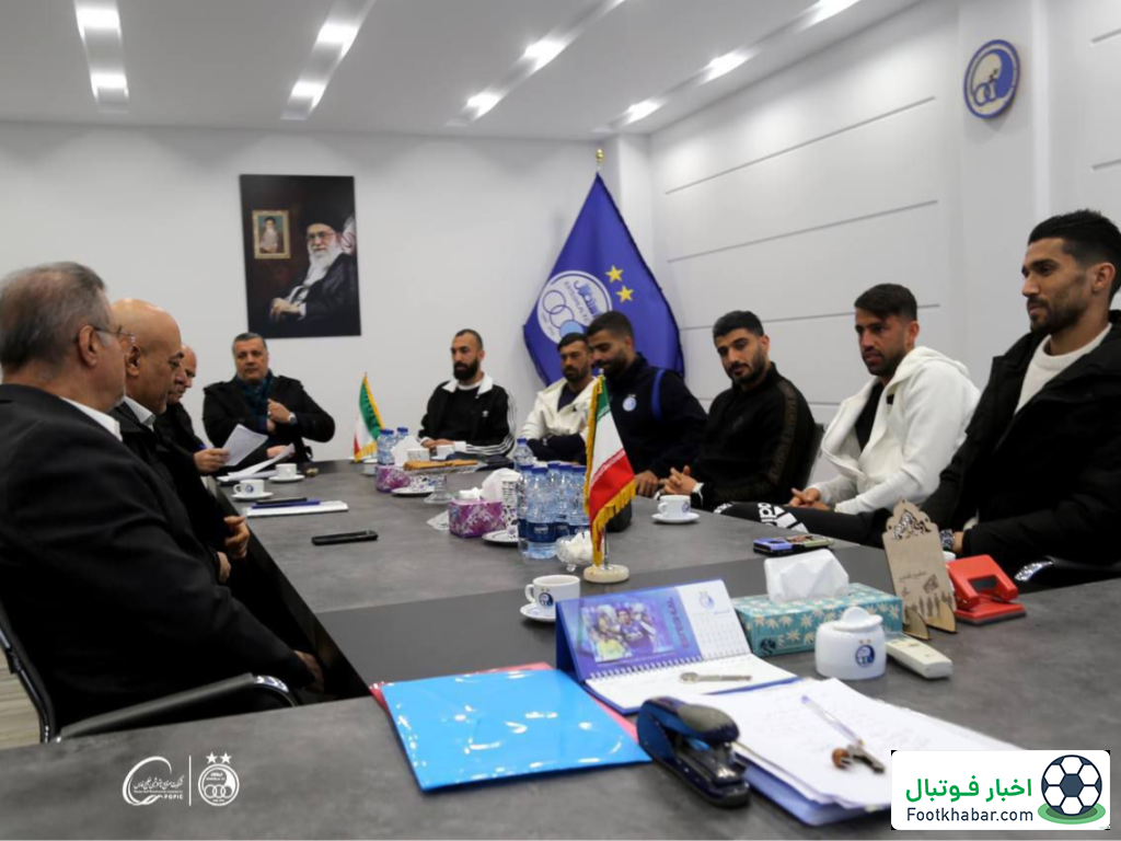 مدیرعامل استقلال بزرگان تیم را به خط کرد