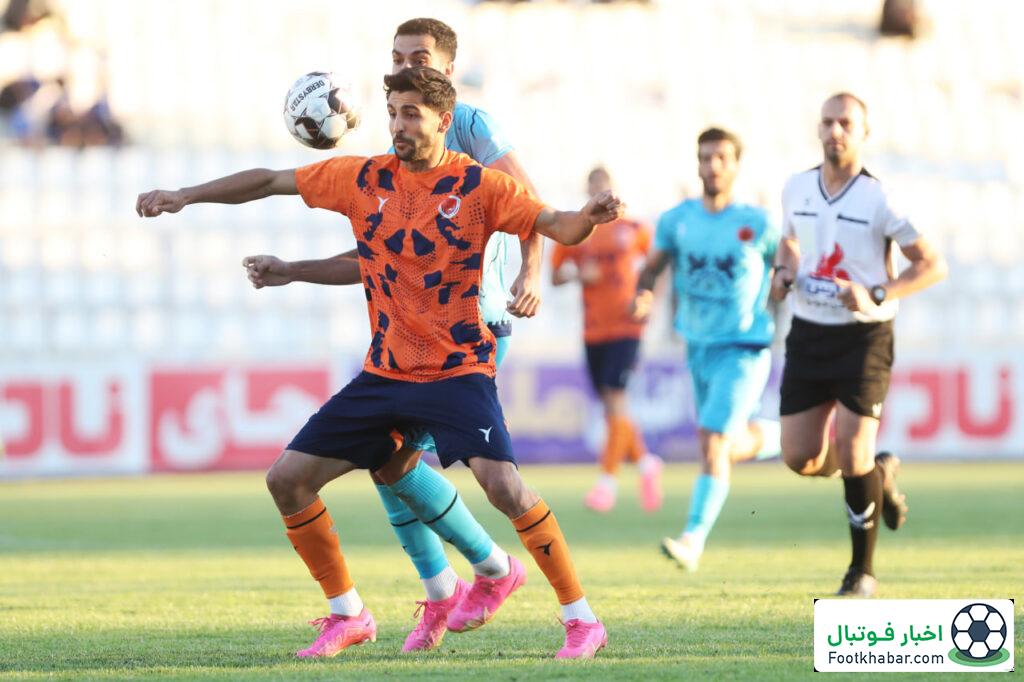 لیگ یک: اولین امتیاز برای آقای مدیرعامل