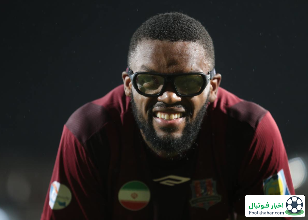 چشمان امیدوارکننده یامگا بدون عینک (عکس)