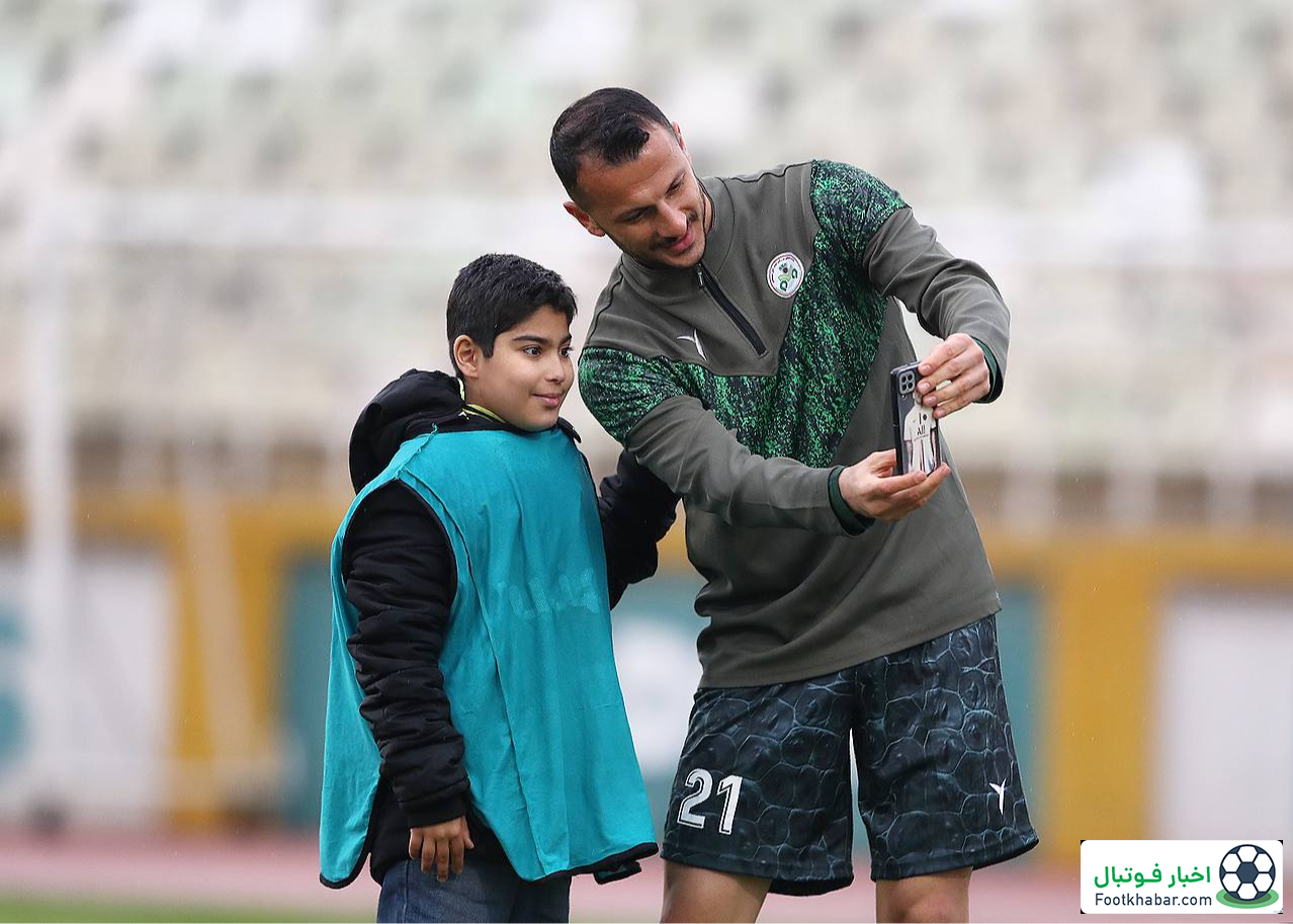 مورد خاص ذوب آهن: شش مهاجم در خدمت ربیعی