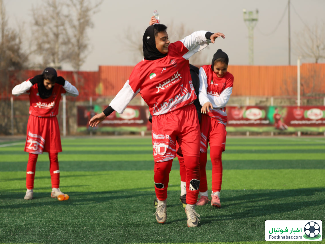 وجه مشترک زنان و مردان پرسپولیس: رقص کنعانی! (عکس)