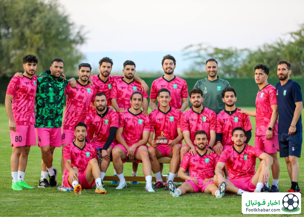 جشن تولد مدافع استقلالی با لباس سبز (عکس)