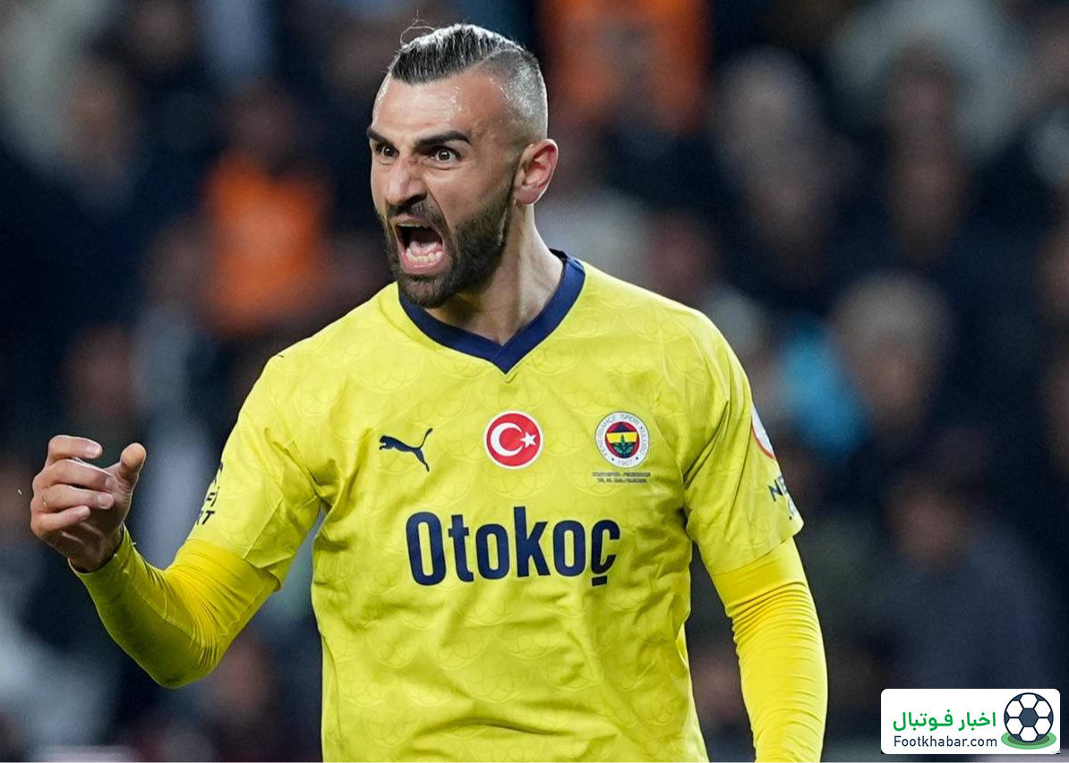 مهاجم جدید پرسپولیس پای پلکان هواپیما