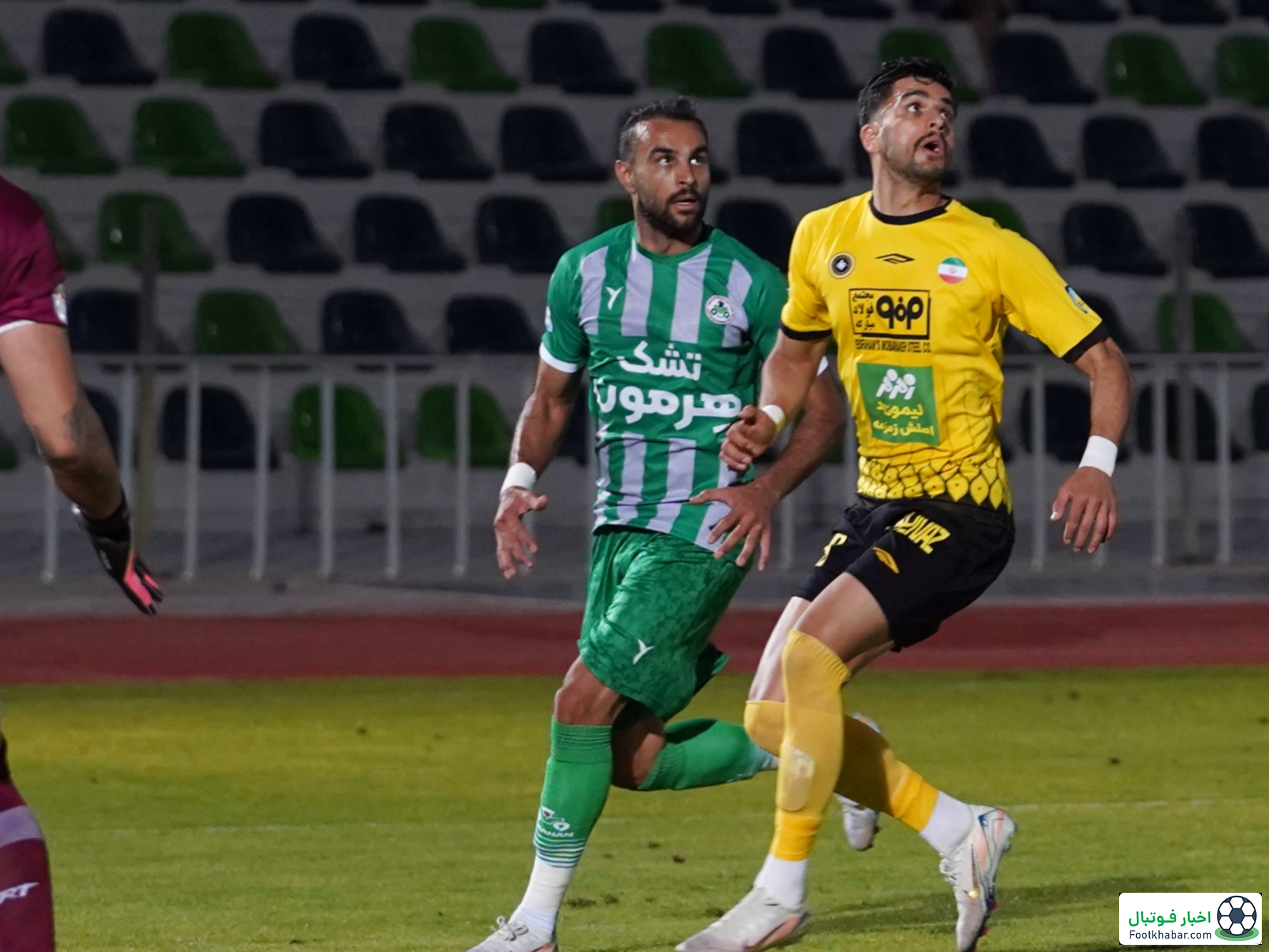 مدافع ذوب‌آهن نقشه مهار پرسپولیس را تمرین کرد