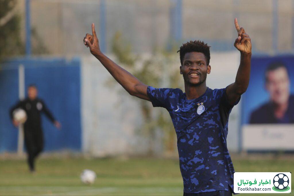 ستاره گابنی، بالاخره در تمرین استقلال (عکس)