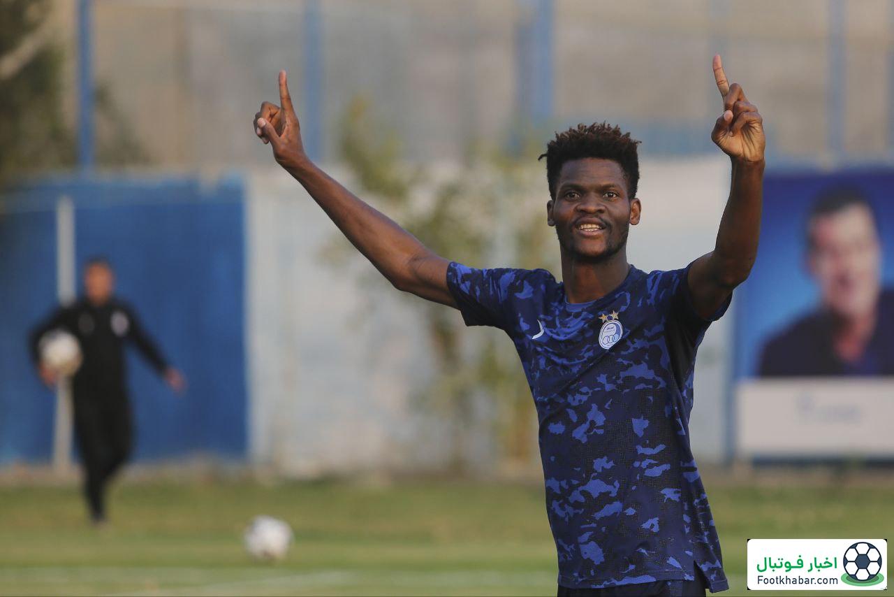 ستاره گابنی، بالاخره در تمرین استقلال (عکس)