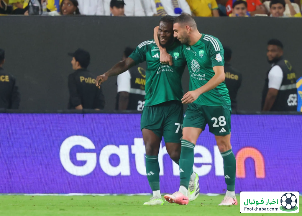 اخراج ستاره الاهلی با فن کشتی کچ! (عکس)