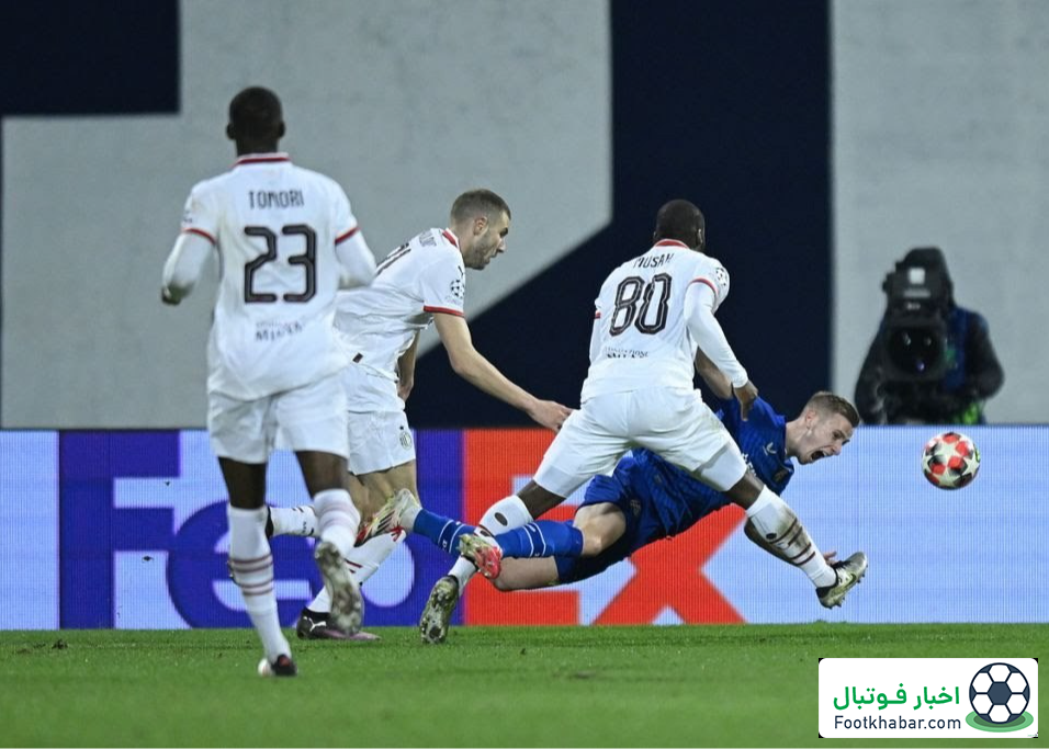 اشتباه عجیب: میلان ۱۰ نفره شد! (عکس)