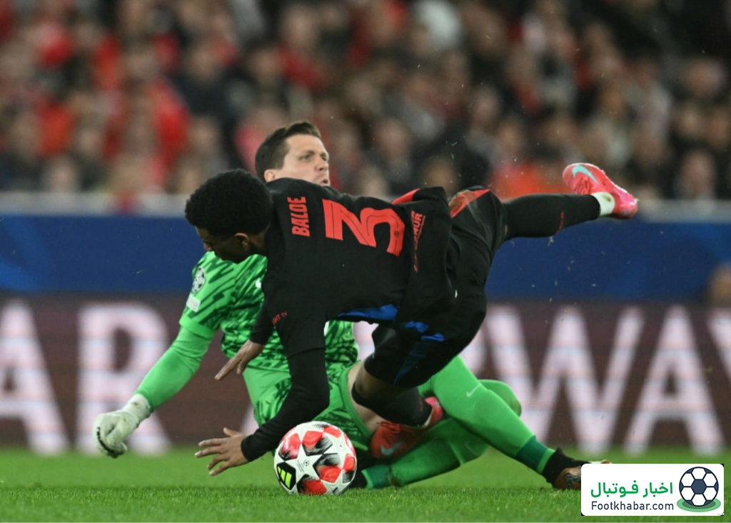 تمسخر شزنی: کاش روی خط دروازه می‌خوابید!