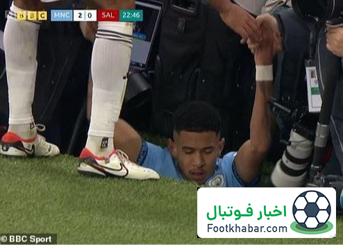 خوش‌شانسی ستاره سیتی پس از سقوط در چاله! (عکس)