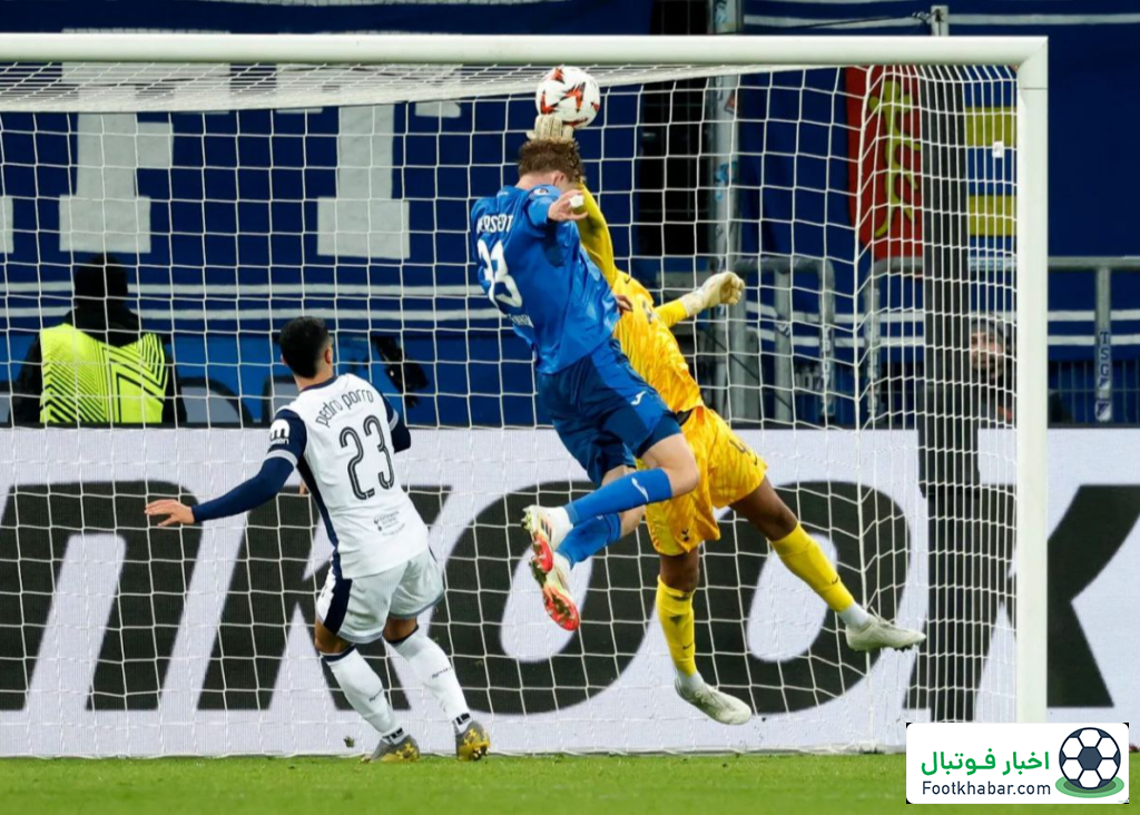 داور بازی تاتنهام یادش رفت VAR وجود دارد!