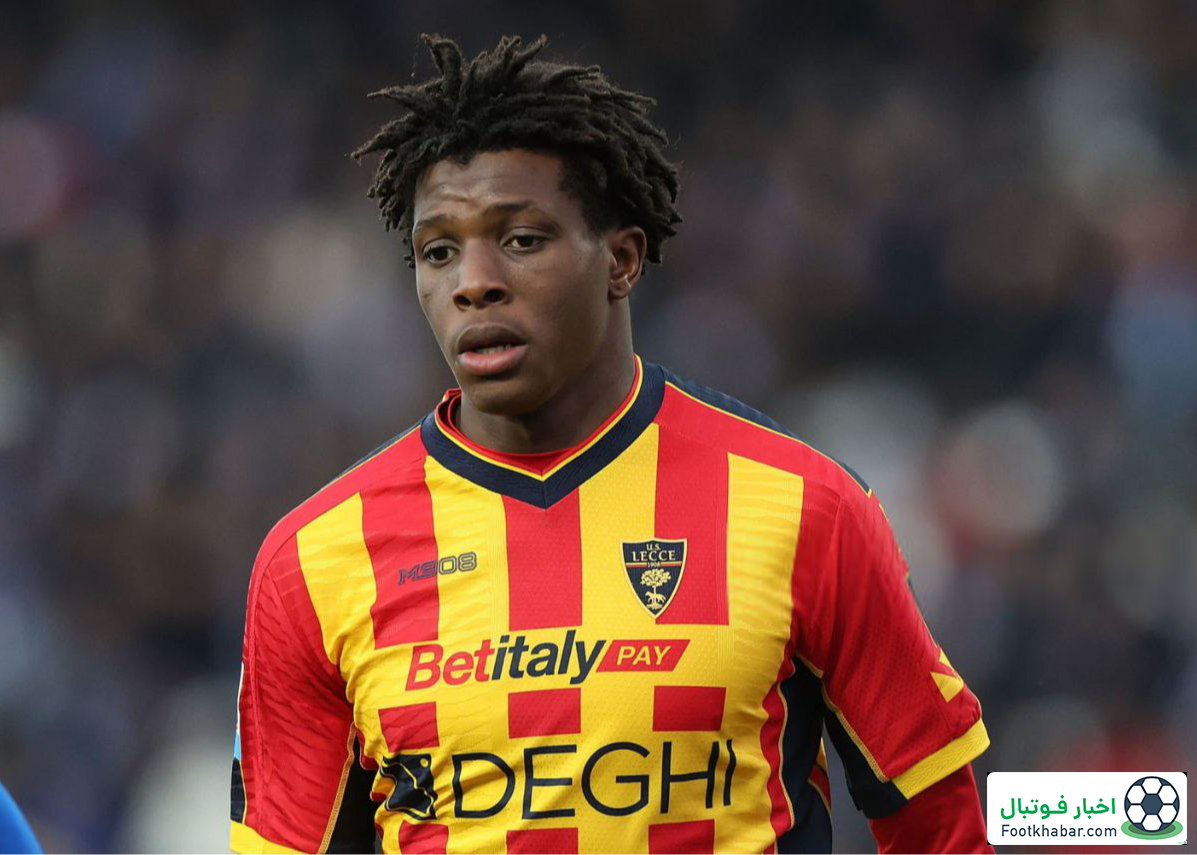 طاقچه بالا برای یونایتد: به فکر فروش بازیکن نیستیم!