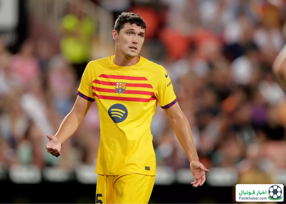 مدافع بارسلونا تسلیم شد: باید جدا شوم