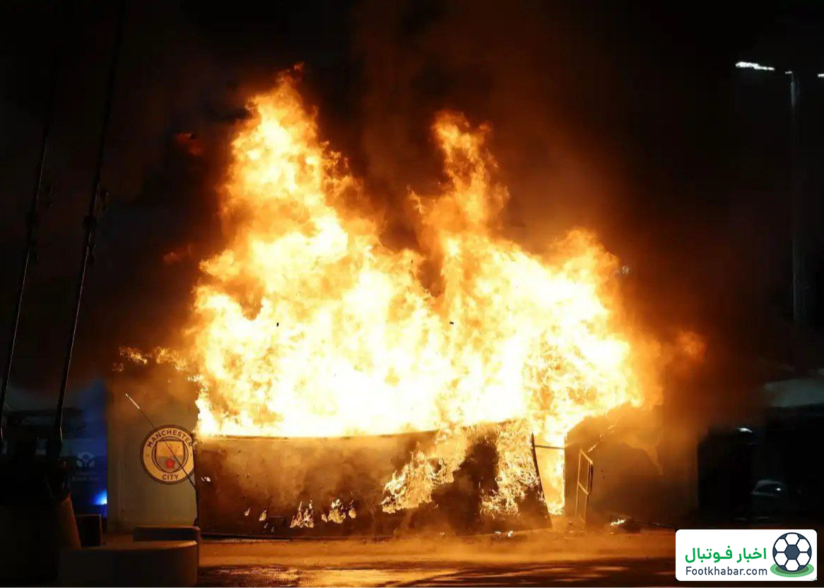 پیش از بازی سیتی: آتش‌سوزی هواداران را ترساند! (عکس)