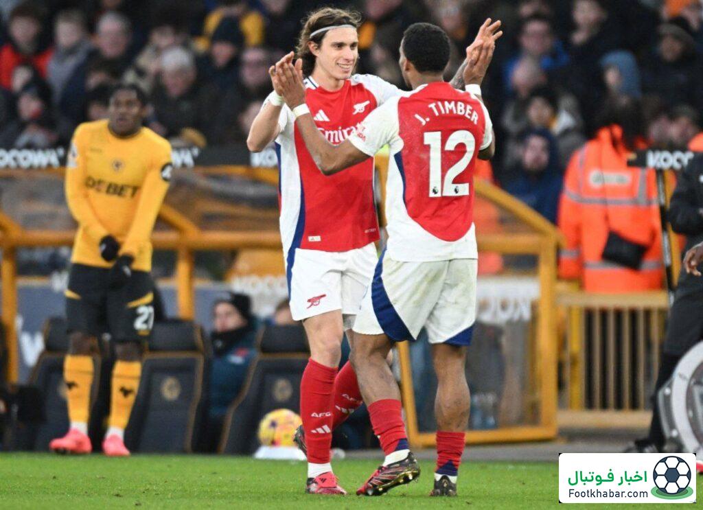 کالافیوری: فقط می‌توانم اینطوری گل بزنم