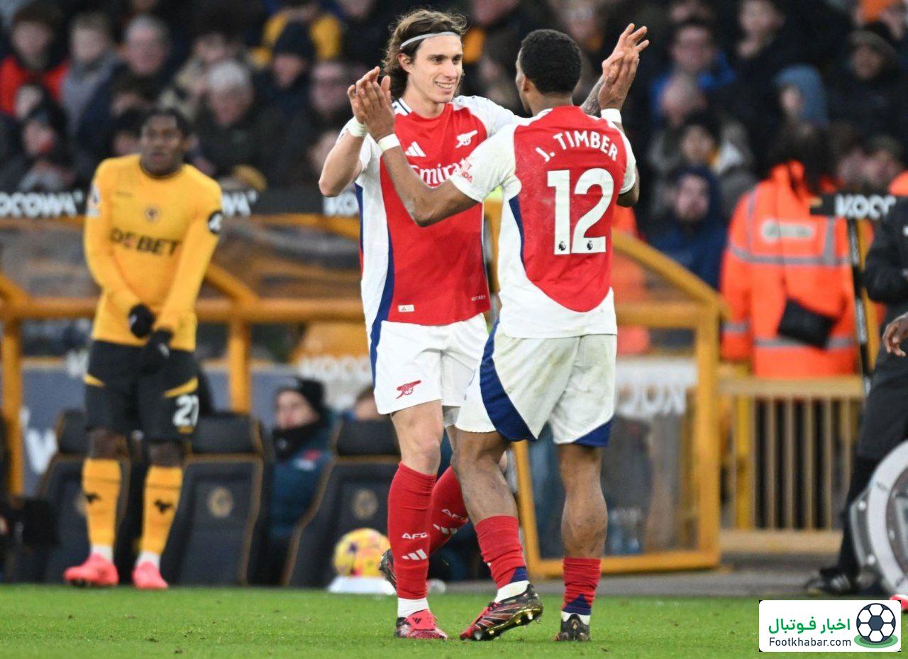 کالافیوری: فقط می‌توانم اینطوری گل بزنم