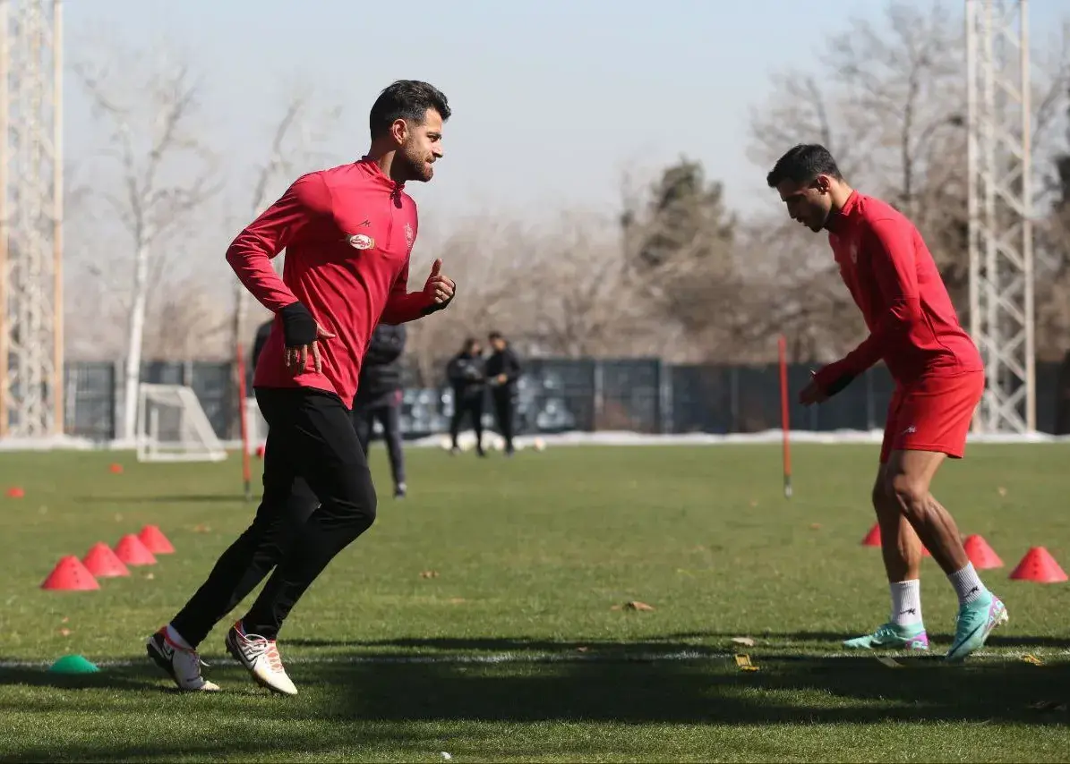 ابهام در چینش دفاعی پرسپولیس برابر النصر