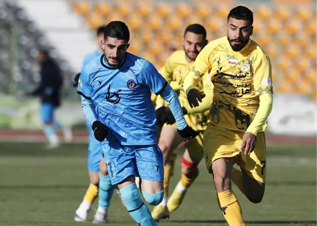 محرومیت 5 مربی و 9 بازیکن از هفته 24