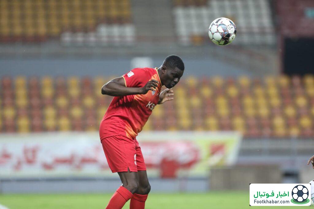 اقدام جالب مدافع خارجی بعد از اشتباه تاثیرگذار