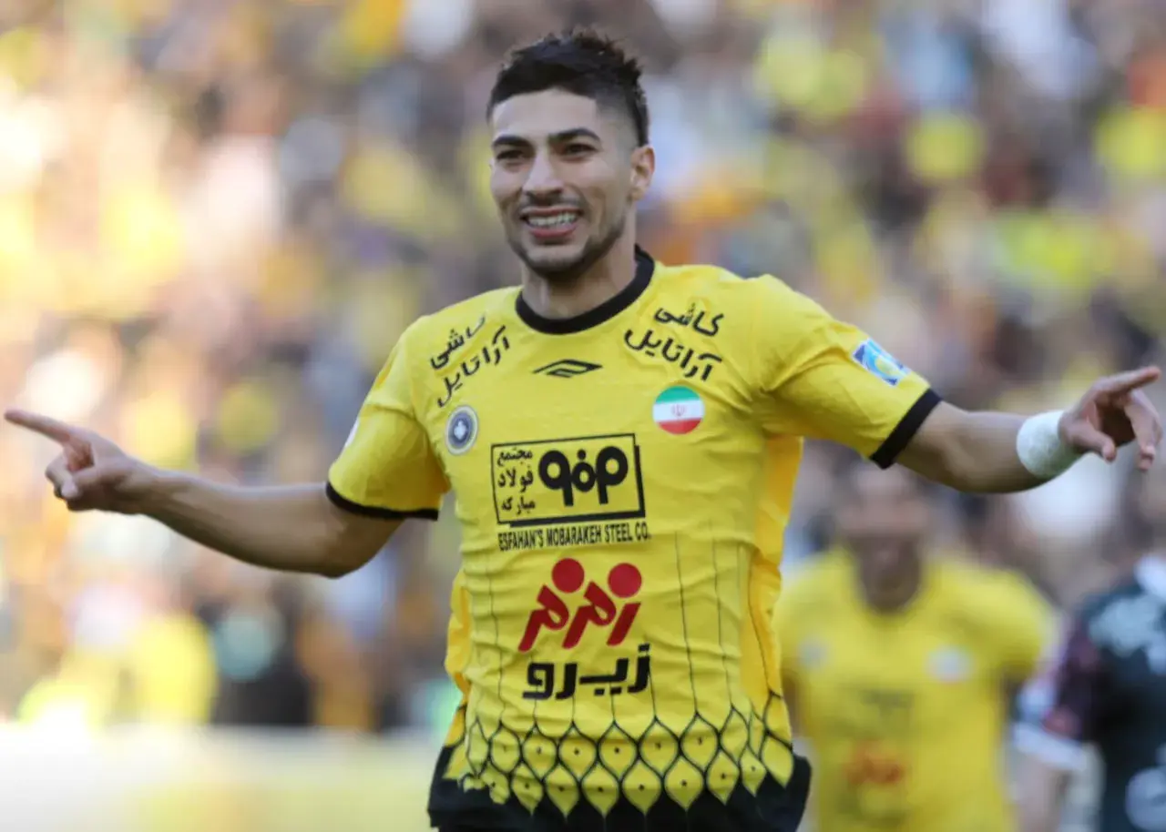 لیموچی، خوشحالترین بازیکن دربی (عکس)