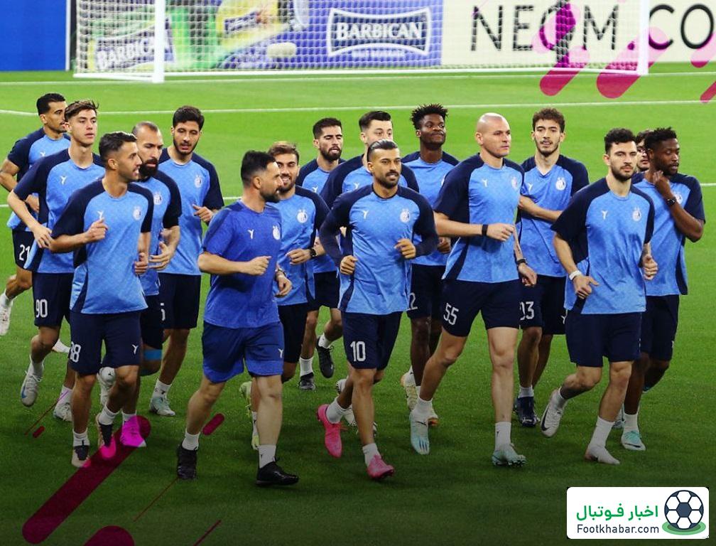 برگزاری دیدار استقلال و الریان در هوای بارانی