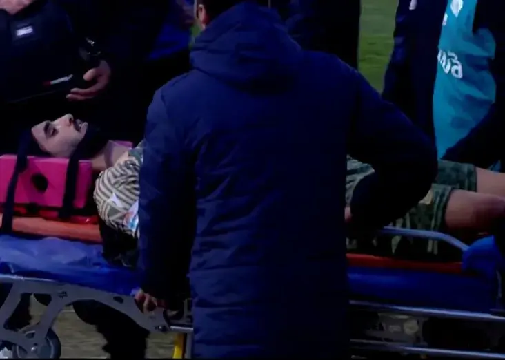 برخورد به سر، بازیکن شمس‌آذر به بیمارستان رفت