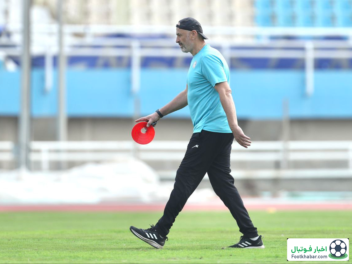 پیام رمانتیک آبی‌ها برای سرمربی جداشده!