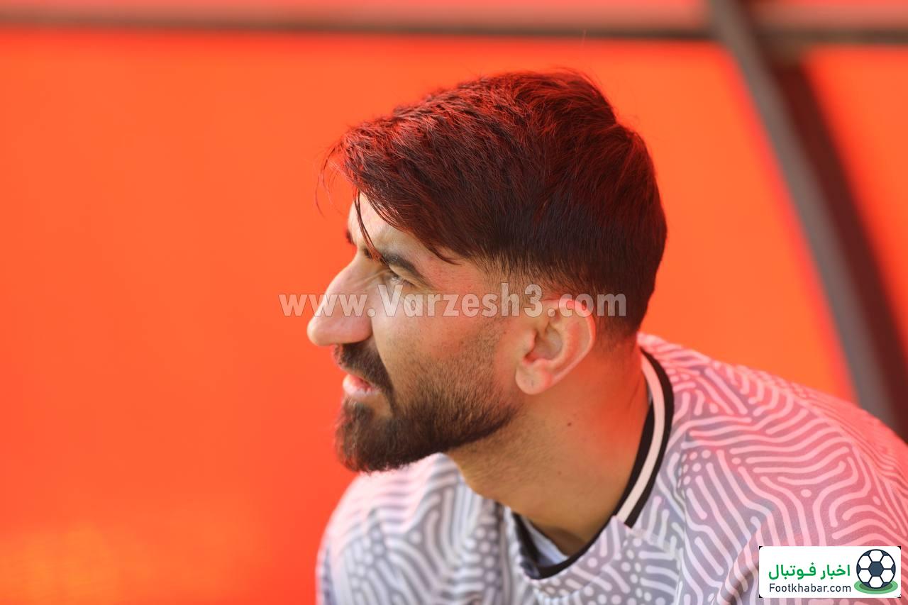 بیرانوند صدر را نشان میدهد (عکس)