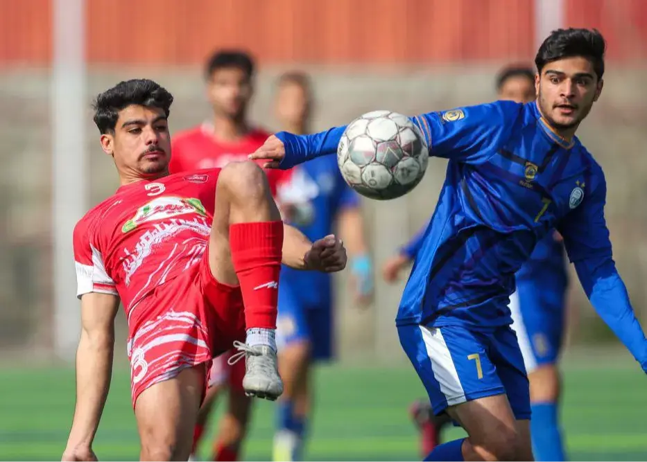 امروز عصر، دربی زودهنگام امیدها