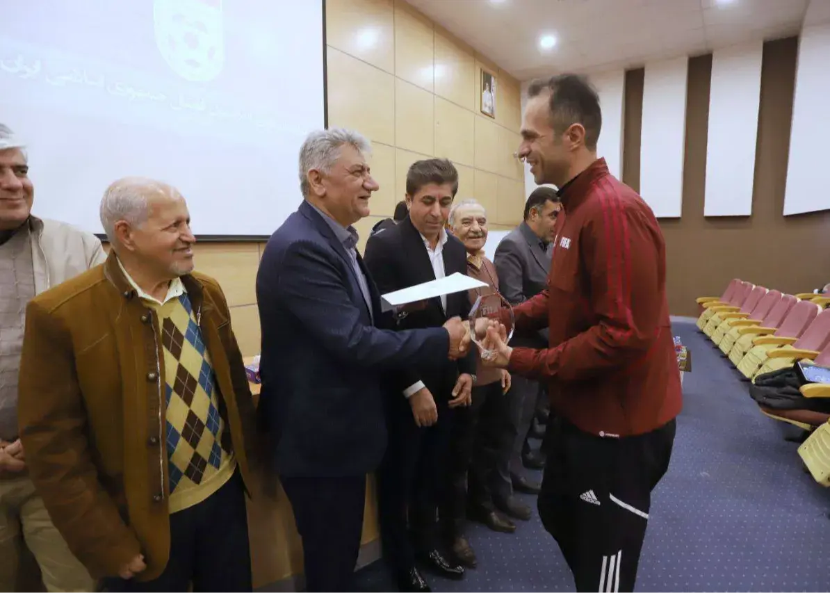 داوران دربی در یک همایش رؤیت شدند (عکس)