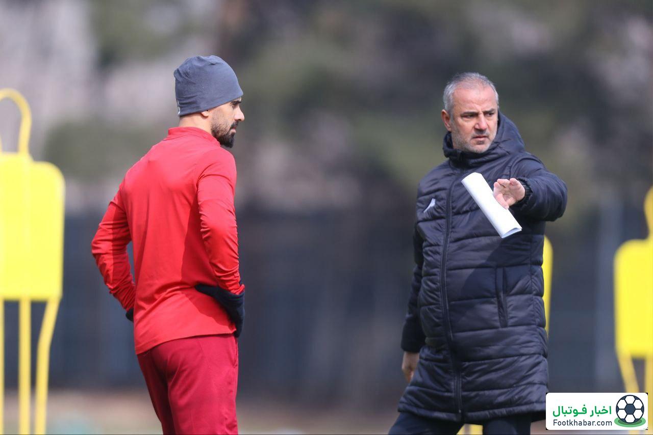 پرسپوليس با سومین سرمربی برابر سپاهان