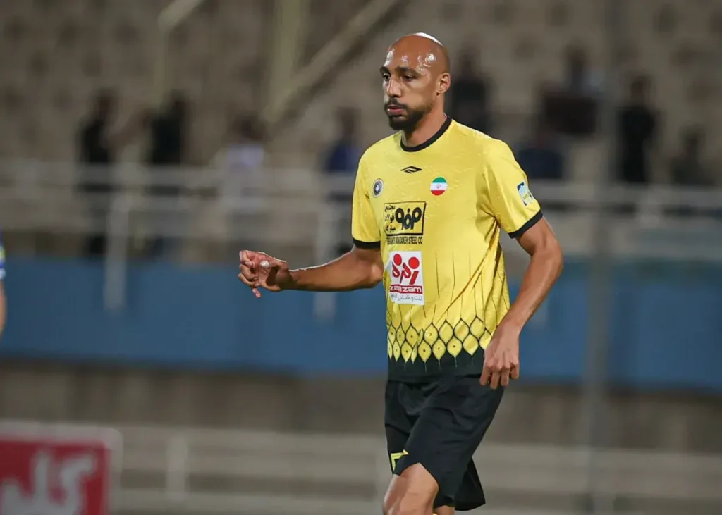 اخراج انزونزی به‌خاطر بوووووووووووق!