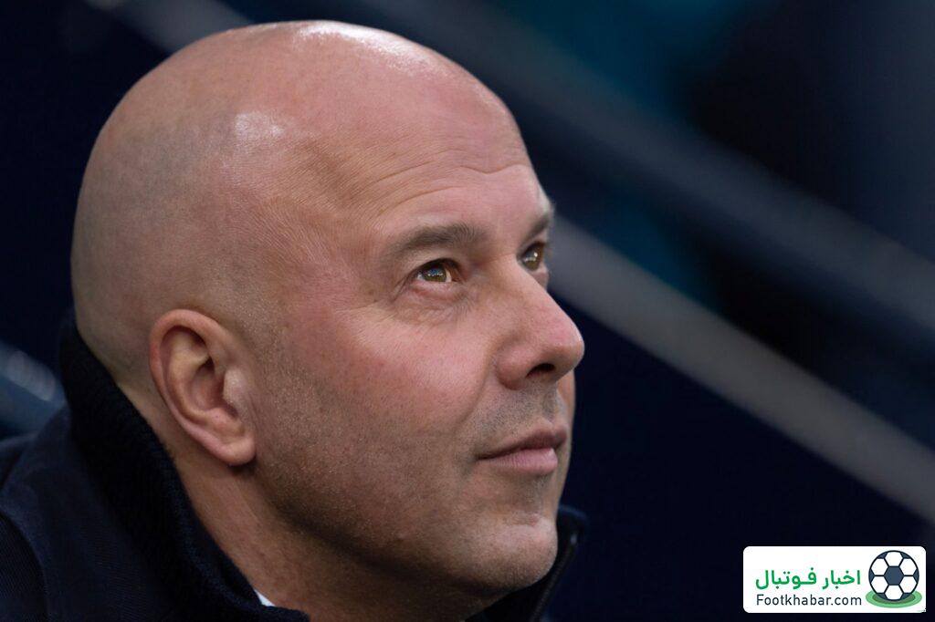 اشلوت: بودن روی سکوها از کنار خط بهتر است!