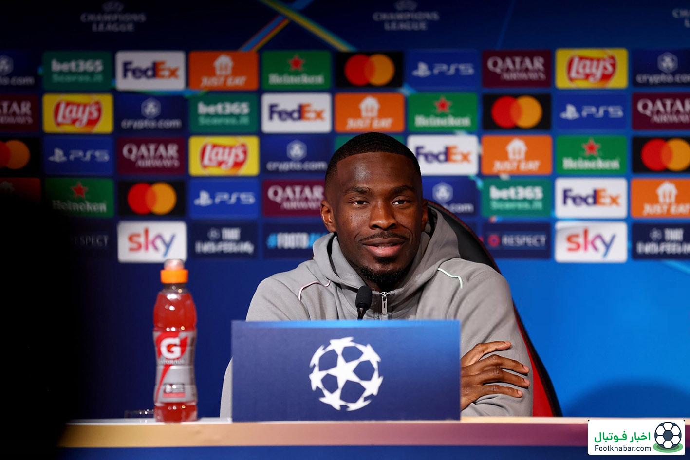 همه به واکر گوش می‌دهند ولی او زلاتان نیست